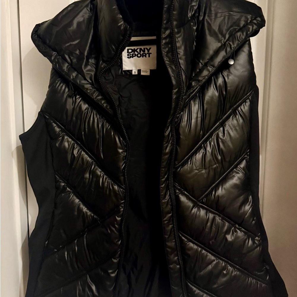 DKNY Sport Shiny Black Hooded Puffer Vest NWT XL